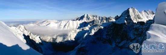 美麗的雪山連綿