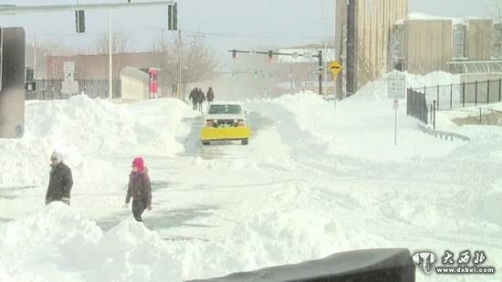 美國(guó)康涅狄格州近日暴雪成災(zāi)