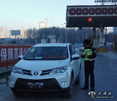 華藏寺交警力保道路安全暢通