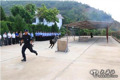 安寧警方“輪訓(xùn)輪值、戰(zhàn)訓(xùn)合一”