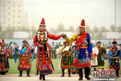 肅北2016年第七屆那達(dá)慕民族文化風(fēng)情旅游節(jié)開(kāi)幕