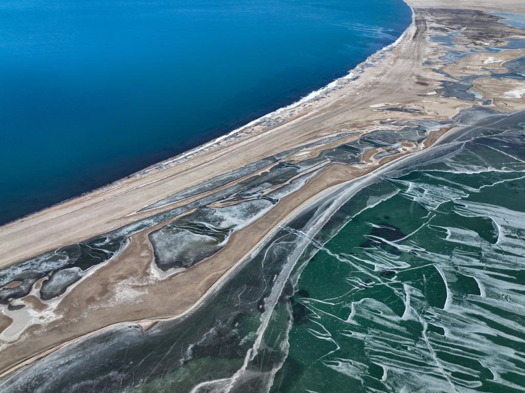 冬日青海湖